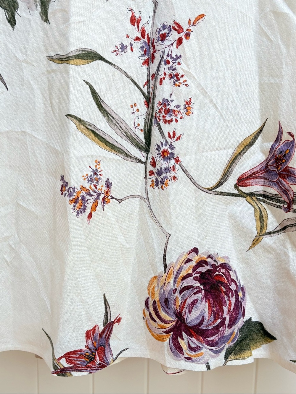 Jones New York Linen V-Neck Maxi Dress in Cream with Floral Accents - Picture 6 of 10